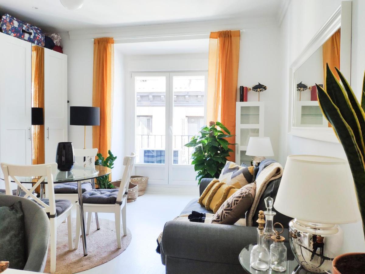 Your Best Experience In Old Madrid - Sol Apartman Kültér fotó