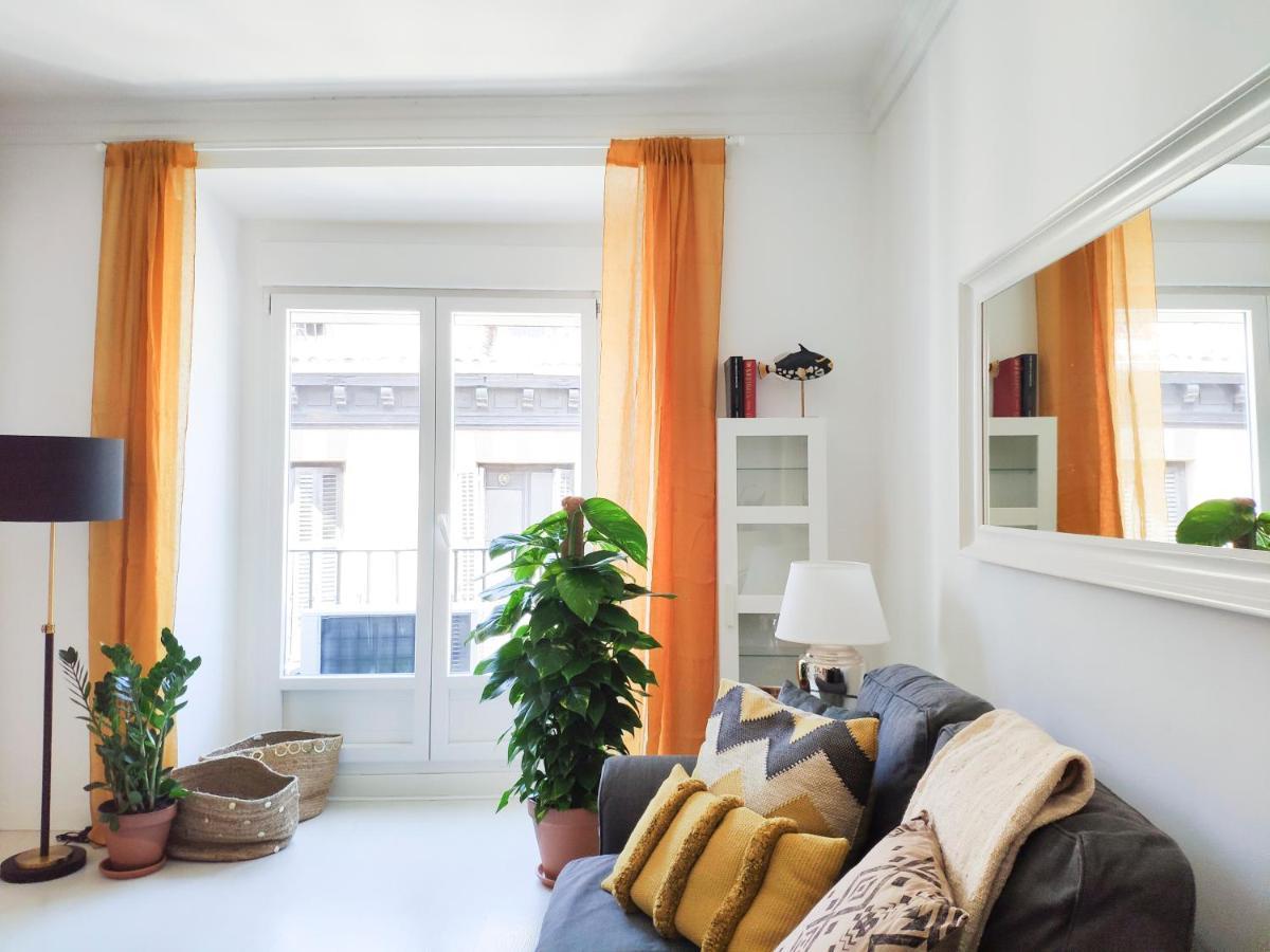 Your Best Experience In Old Madrid - Sol Apartman Kültér fotó